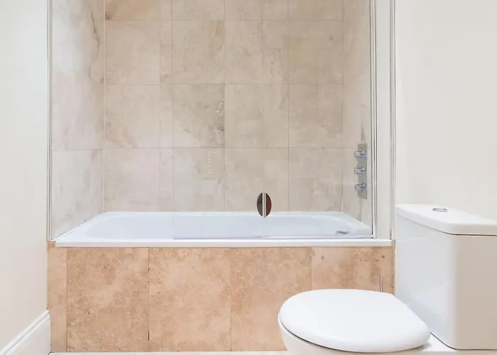 شقة Super - Georgian Double Upper Flat With Castle Views In New Town