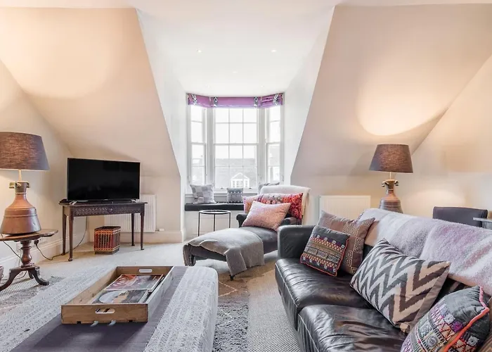 شقة Super - Georgian Double Upper Flat With Castle Views In New Town *