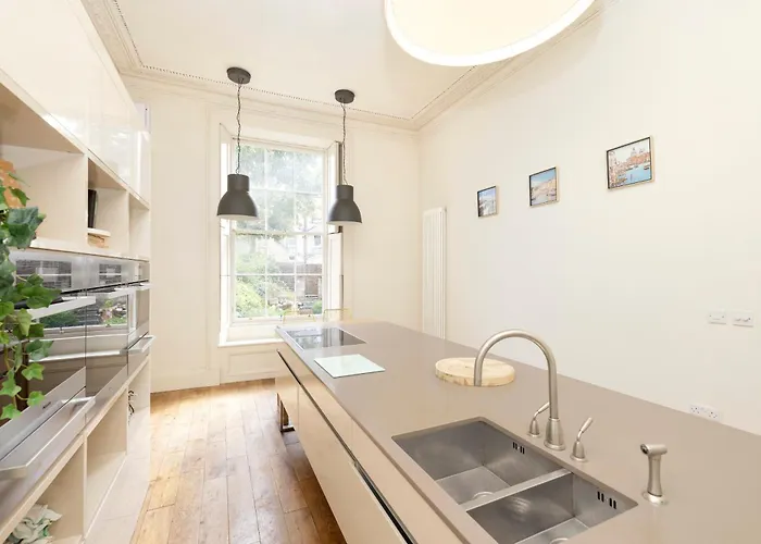 Joivy Exclusive House With Free Parking Edinburgh