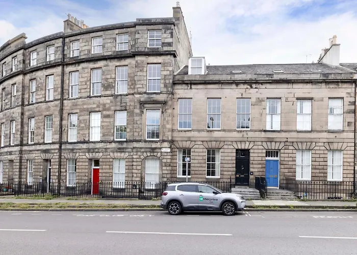 Joivy Exclusive House With Free Parking Edinburgh