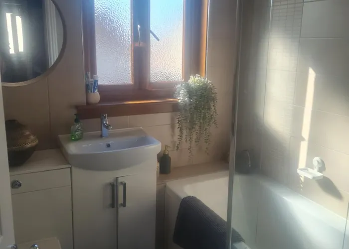 Edinburgh- 2 Double Available * 爱丁堡