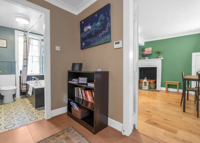 Apartment Charming In The Old Town Edinburgh