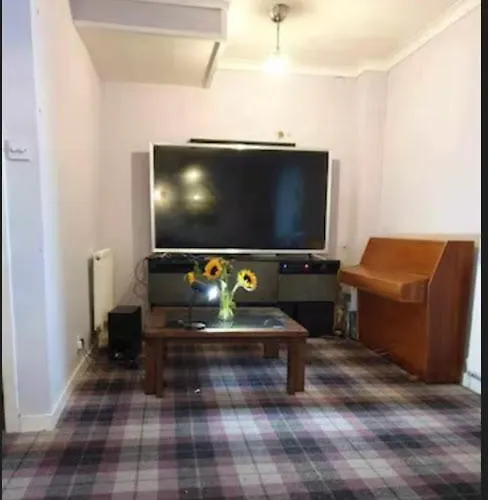 Silverknowes Silver Sleeps 4 With Private Shower *