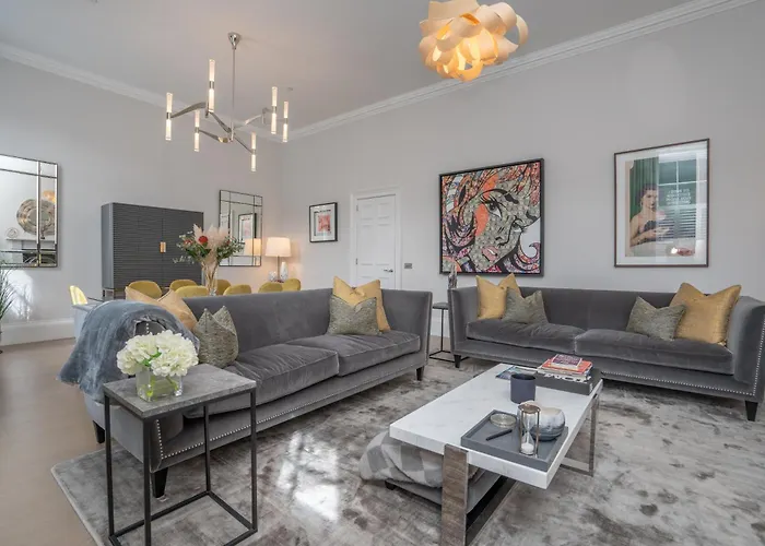 Georgian Gem In The New Town * אדינבורו