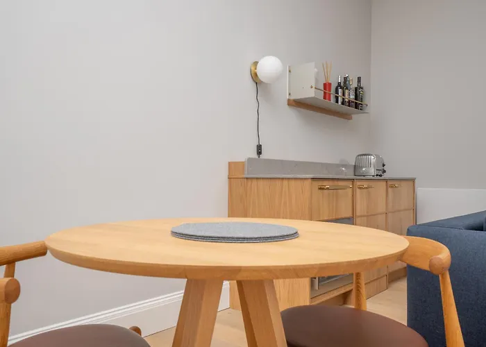 Διαμέρισμα Flat With Majestic Views In West End Wonderland *