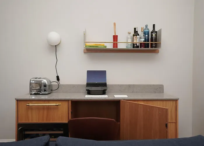 Διαμέρισμα Flat With Majestic Views In West End Wonderland *