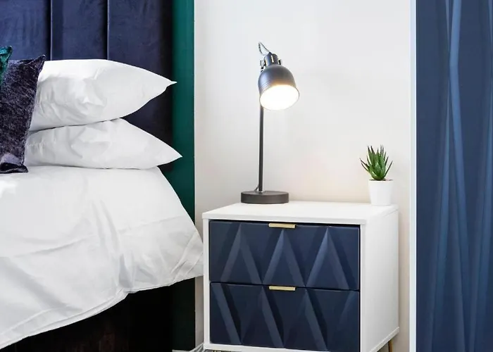 Holiday home Contemporary Boutique - Garden & Parking *