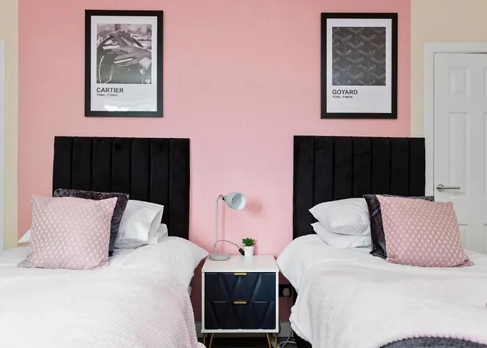 Holiday home Contemporary Boutique - Garden & Parking *