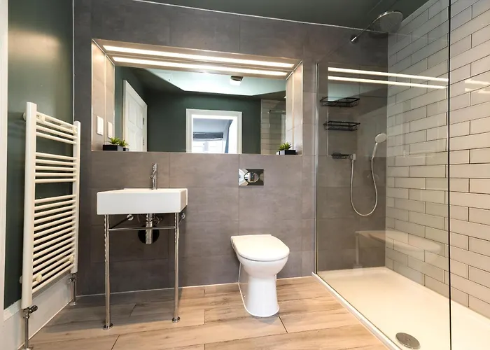 公寓 Joivy Spacious Next To West End *