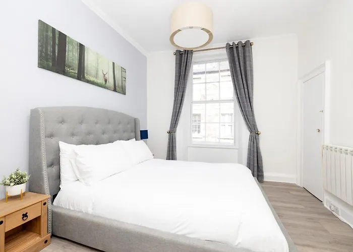 Argyl - Charming 2 Bedroom On Thistle Street Апартаменты Эдинбург