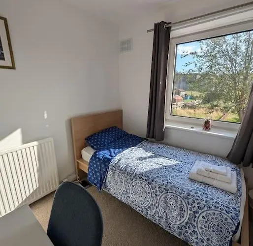 Lovely 3-bed Flat 爱丁堡