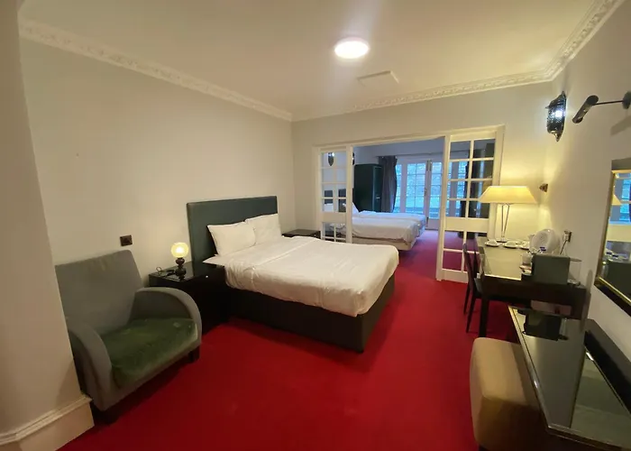 No6 West Coates 호텔 3*