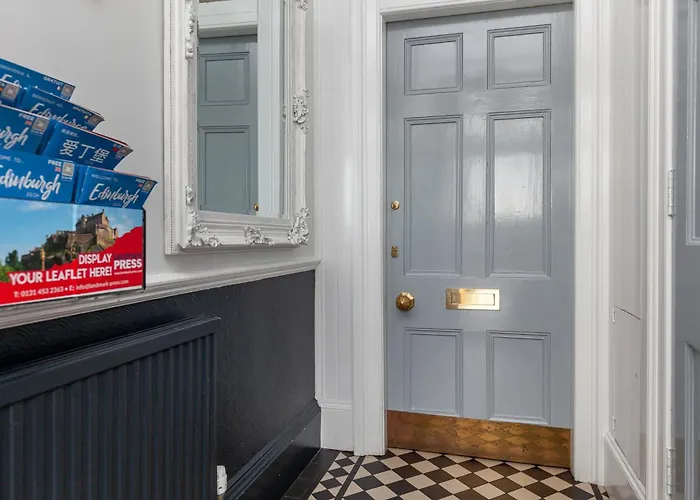 شقة Beautiful Victorian Close To The Botanical Gardens, Free Parking! إدنبرة