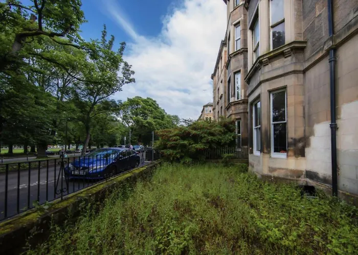 דירה Comfortable And Spacious Retreat By The Meadows! *