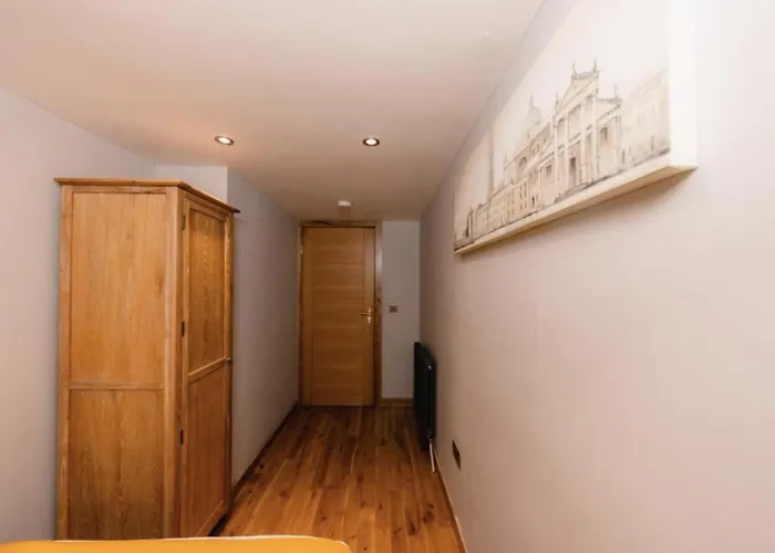 Superb Luxury By Canal - Central