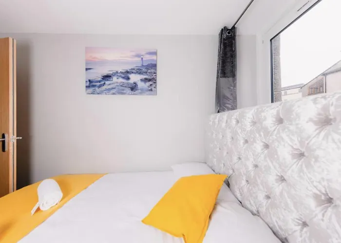 Superb Luxury By Canal - Central * אדינבורו