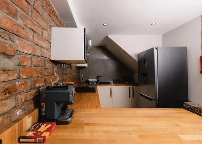 Superb Luxury By Canal - Central דירה