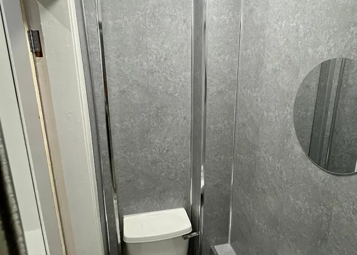 2 Bed Flat In *