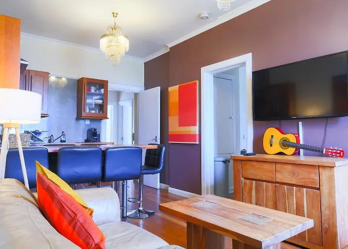 Royal Mile Escape - Five Bedrooms דירה *