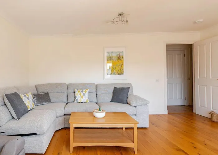 Arthur's Seat Nest *