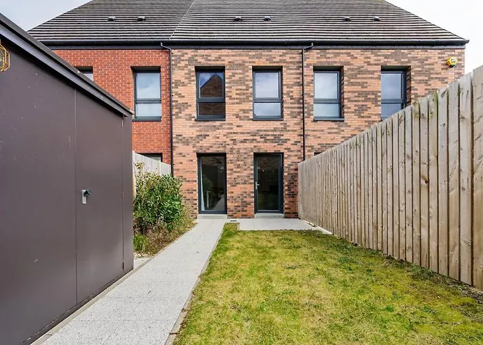 Bright, Modern 2 Bedroom House With Free Parking! Apartmán *