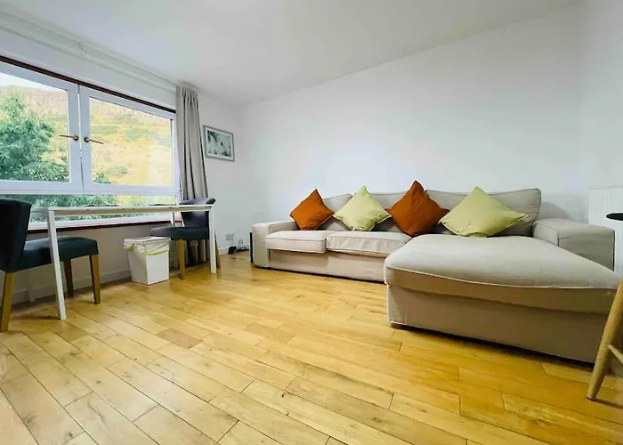 Close To Holyrood And Arthur Seat, Beautiful Scenic Views