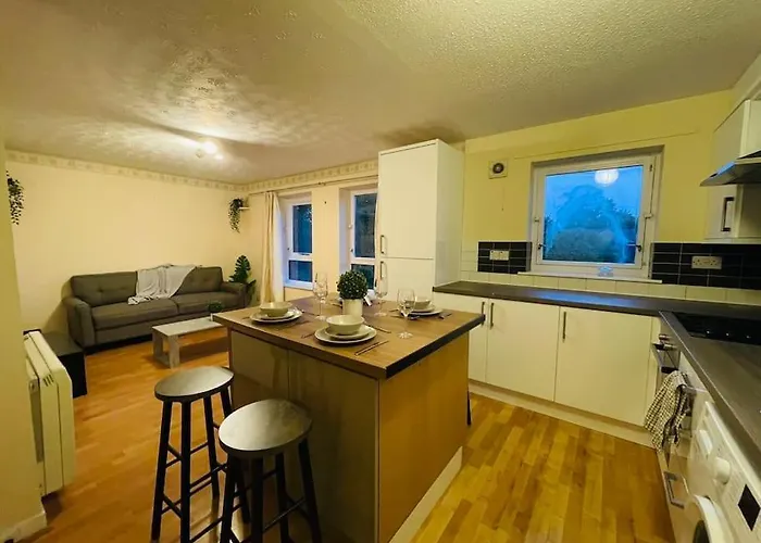 شقة Two Bedrooms With Free Parking *