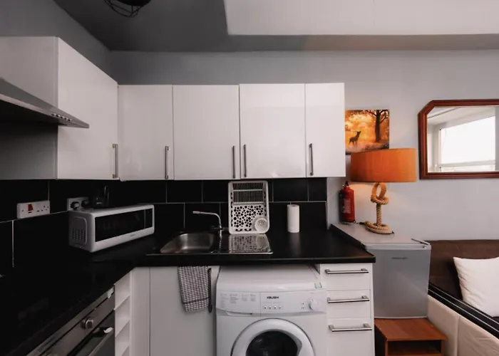 דירה Warm & Welcoming Close To Meadows! City Centre 10 *