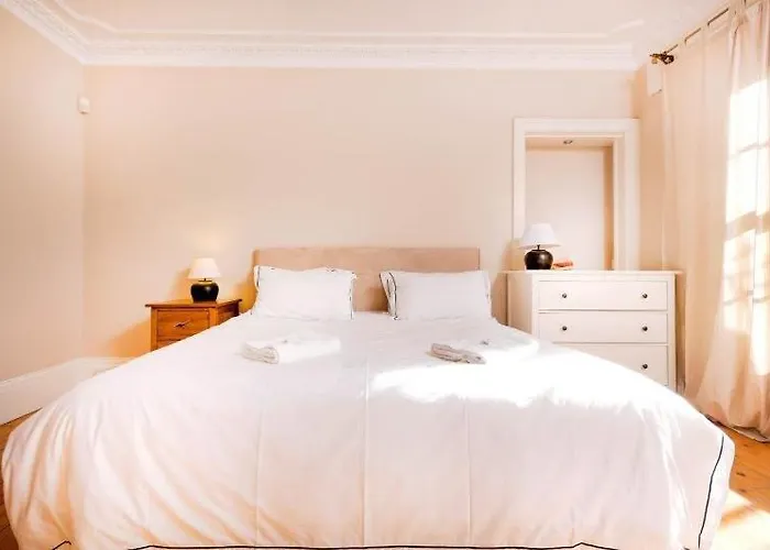 Spacious New Town Garden Flat Apartment Edinburgh