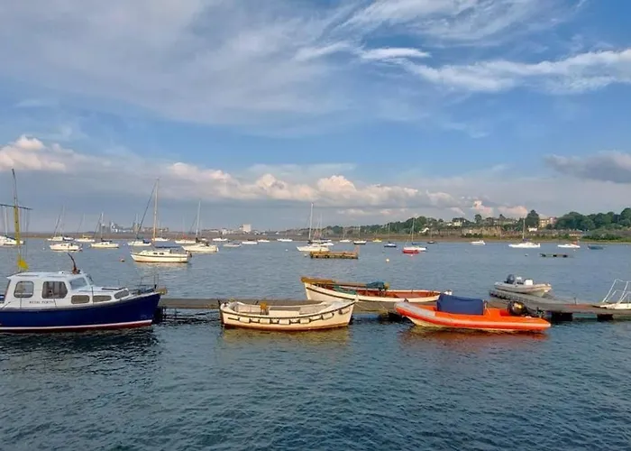 بيت ضيافة Comfortable Double Room, Great Transport To City Centre And Airport, 5 Mins To Beach, Great Value إدنبرة