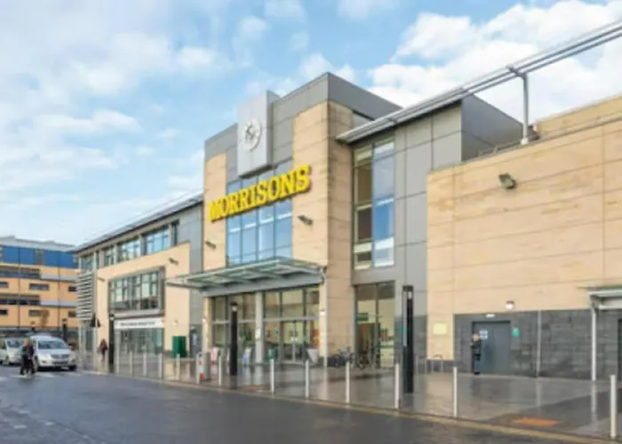 Comfortable Double Room, Great Transport To City Centre And Airport, 5 Mins To Beach, Great Value بيت ضيافة