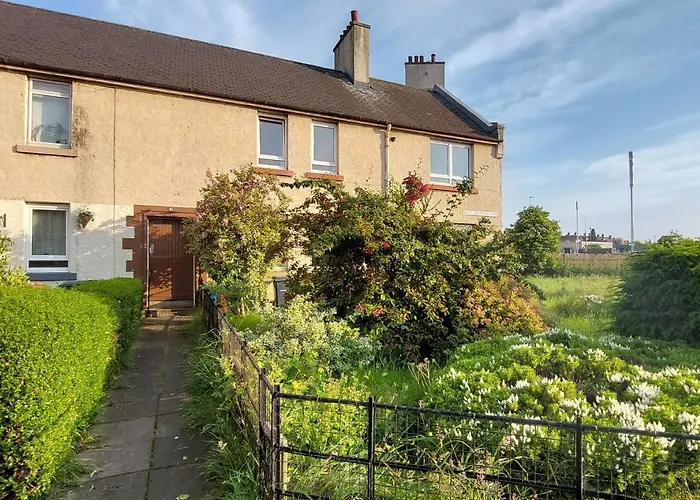 Comfortable Double Room, Great Transport To City Centre And Airport, 5 Mins To Beach, Great Value بيت ضيافة