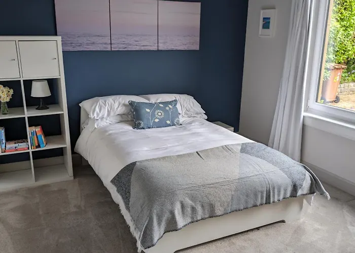 Beautiful Double Homeshare Great Location Проживание в семье Эдинбург