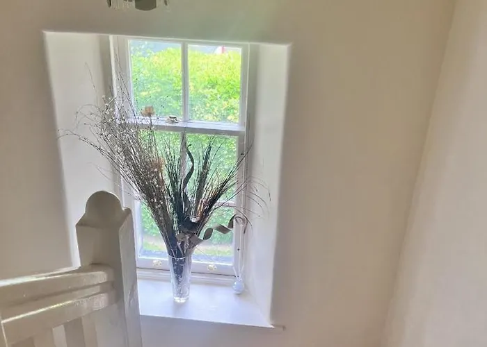 Private Bedroom In Detached In Newington * Edinburgh