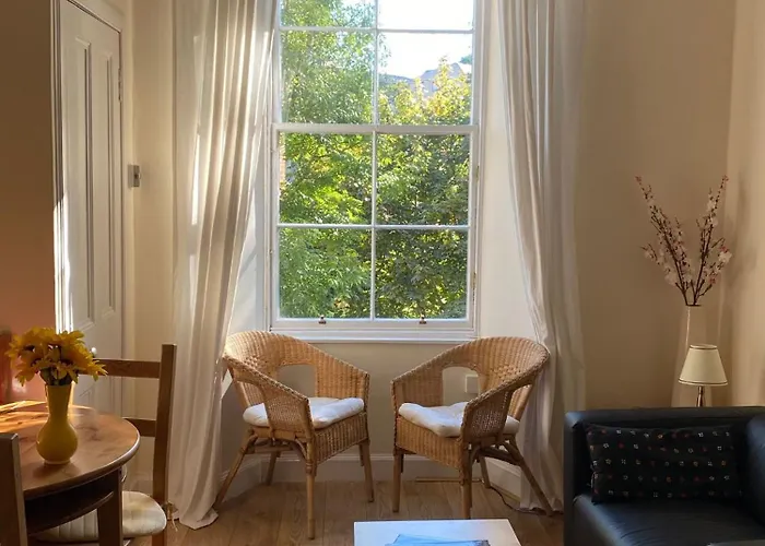 Cute 1 Bedroom Retreat In Beautiful Stockbridge
