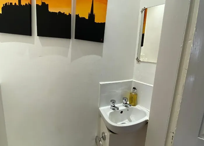 Cute 1 Bedroom Retreat In Beautiful Stockbridge *