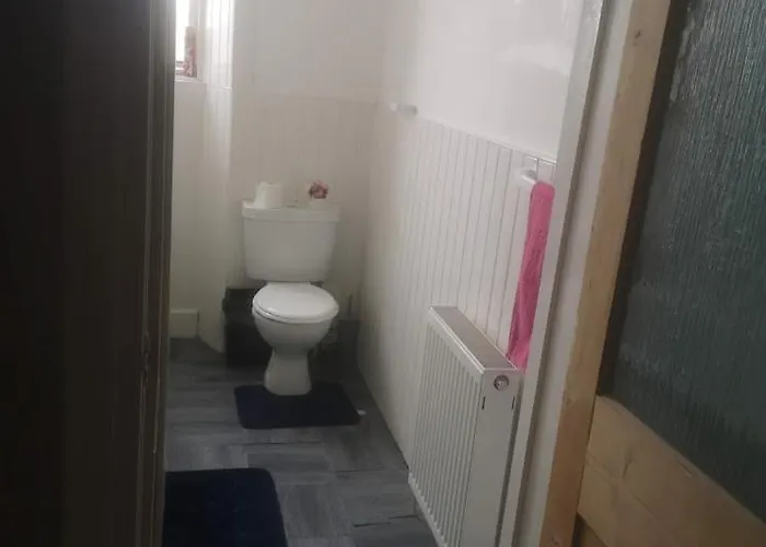 Eagles Land * Edinburgh