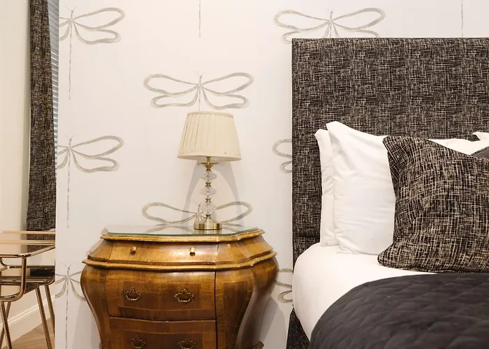 Argyl - 4 Bed On York Place, New Town 公寓