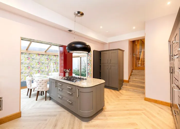 Argyl - 4 Bed On York Place, New Town 爱丁堡