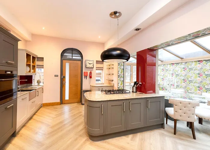 Argyl - 4 Bed On York Place, New Town Эдинбург