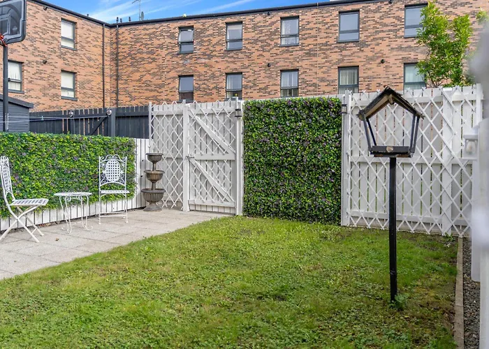 منزل للإقامة Cosy, Stylish Bedroom For Business And Work Travellers إدنبرة