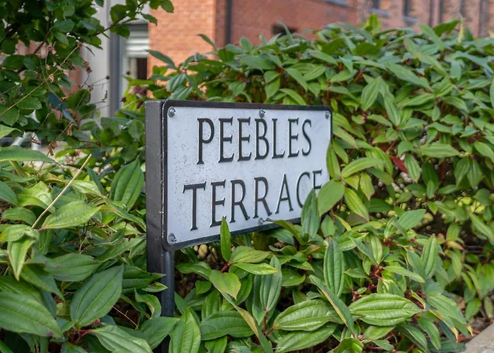 منزل للإقامة Cosy, Stylish Bedroom For Business And Work Travellers *