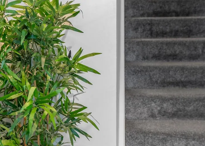 Cosy, Stylish Bedroom For Business And Work Travellers إدنبرة