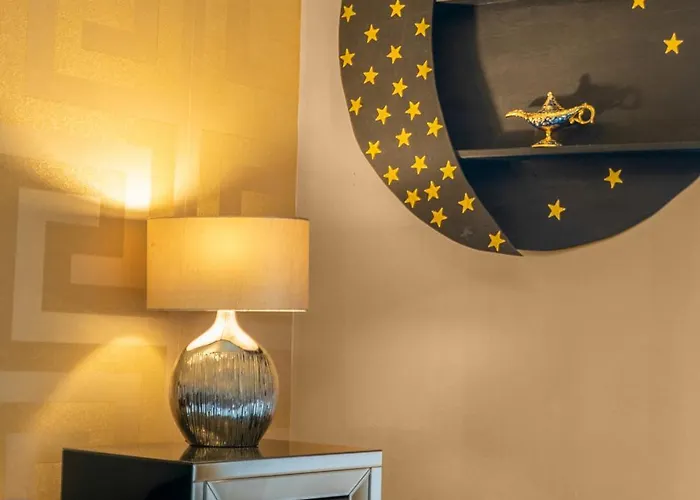 منزل للإقامة Cosy, Stylish Bedroom For Business And Work Travellers