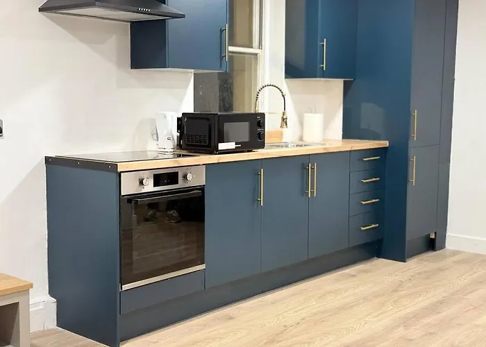 Modern 1 Bedroom - 5 Min Walk From Princess Street Eb1