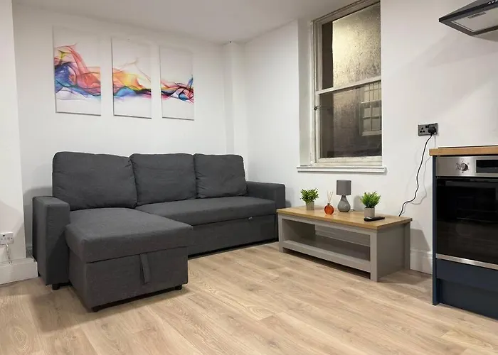 דירה Modern 1 Bedroom - 5 Min Walk From Princess Street Eb1