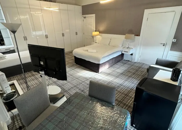 Δωμάτια σε οικογενειακή κατοικία Luxury Family With Private Bathroom In The Heart Of Εδιμβούργο