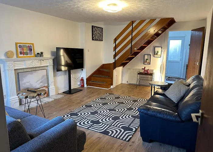 Cozy 2 Bedrooms With Private Parking Space And Garden Appartamento *