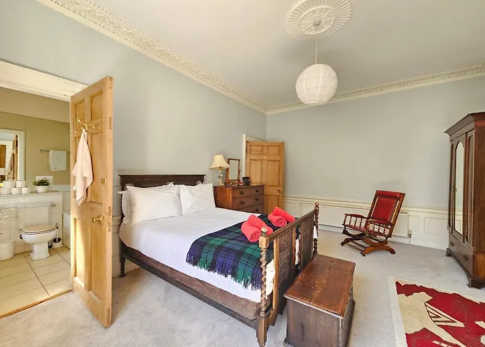 Unique New Town Near Princes Street Apartment Edinburgh