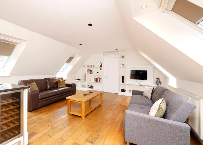 Joivy Lovely Flats Near The Centre Edinburgh